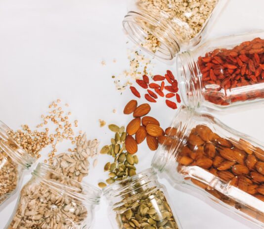 슈퍼푸드의 놀라운 건강 효과와 올바른 섭취 권장량