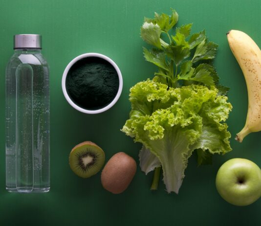 ‘웰니스 문화’, 내 일상에 스며드는 건강한 변화의 바람 assorted fruits and vegetables on green surface